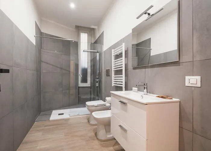 C3 Class Apartment, 2 Da Letto, 2 Bagni, Giardino Distante 15 Minuti A Piedi Da Fontana Di Trevi Апартаменты