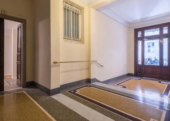 Daire C3 Class Apartment, 2 Da Letto, 2 Bagni, Giardino Distante 15 Minuti A Piedi Da Fontana Di Trevi Roma