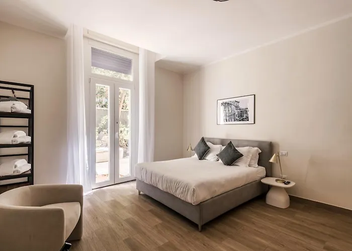 C3 Class Apartment, 2 Da Letto, 2 Bagni, Giardino Distante 15 Minuti A Piedi Da Fontana Di Trevi Апартаменты