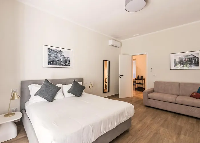 C3 Class Apartment, 2 Da Letto, 2 Bagni, Giardino Distante 15 Minuti A Piedi Da Fontana Di Trevi *