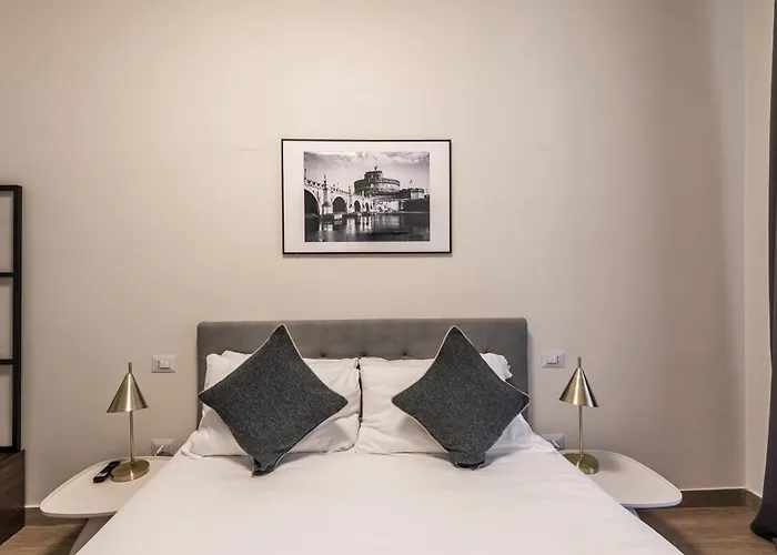 C3 Class Apartment, 2 Da Letto, 2 Bagni, Giardino Distante 15 Minuti A Piedi Da Fontana Di Trevi *